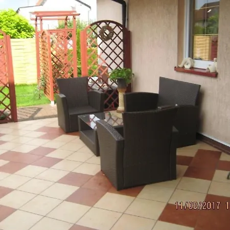 Dom wakacyjny In Mit Grill, Terrasse Und Garten Kołobrzeg